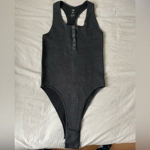 Aura Women’s Medium Body Suit Tank Top